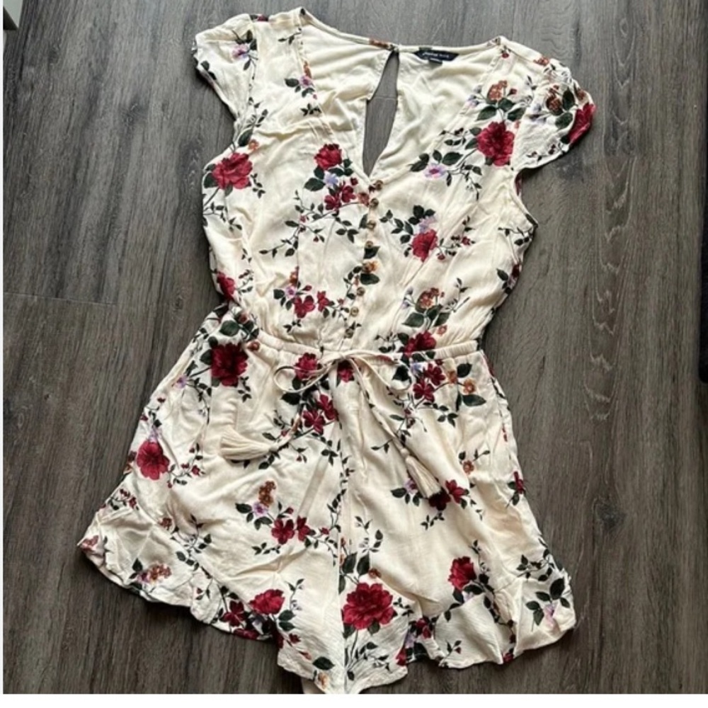 American Eagle store, romper size medium